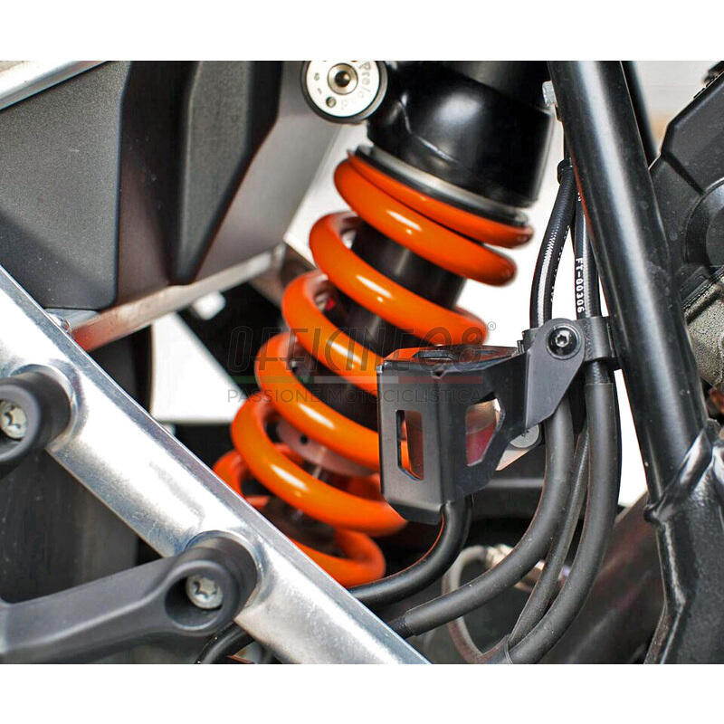 Brake master cylinder reservoir protection KTM Super Adventure 1290 -'20 rear SW-Motech black