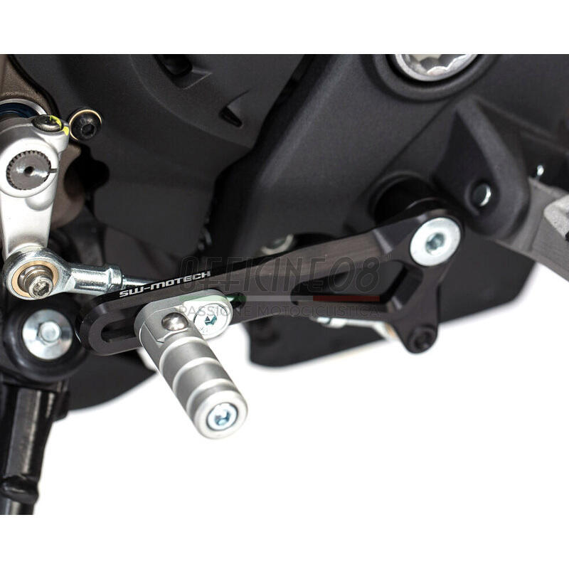 Leva comando pedane per Ducati Monster 821 cambio SW-Motech